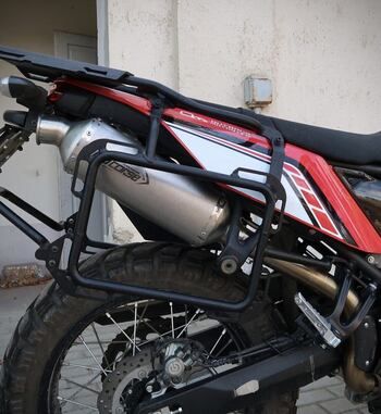 Soporte de maletas Outback Motortek para Yamaha Tenere 700